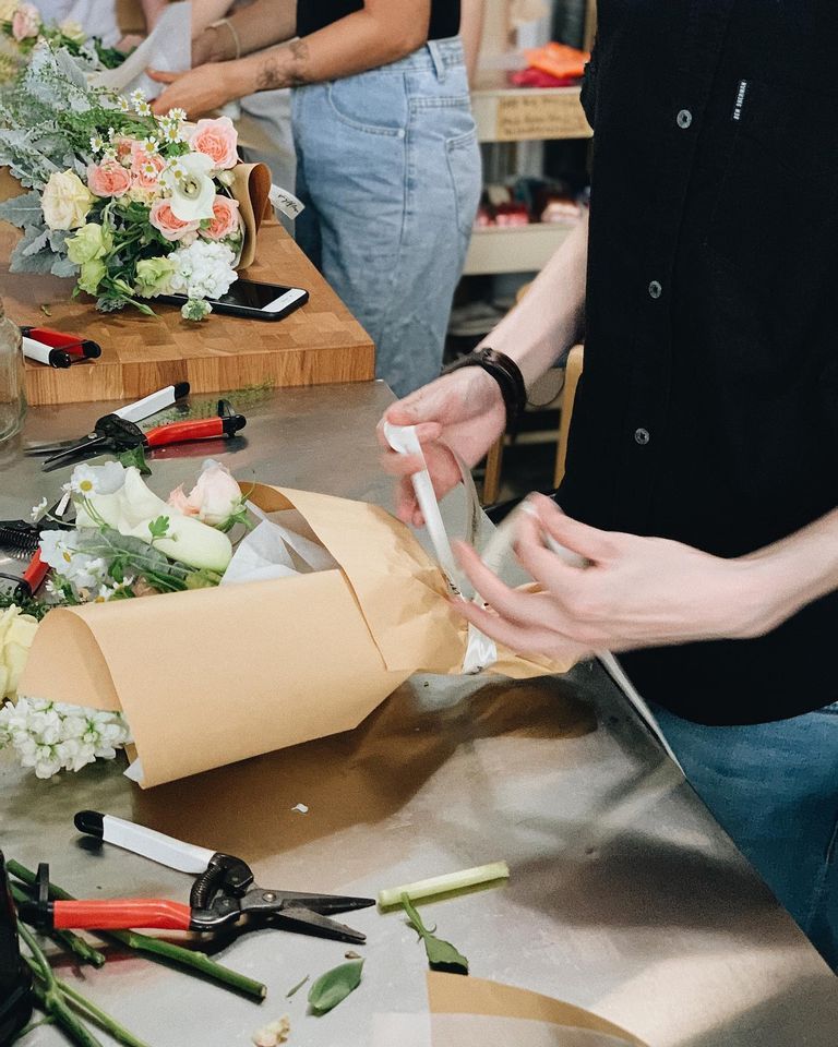 Corporate Flower Workshop in Dubai | Team-Building & Creative Experience