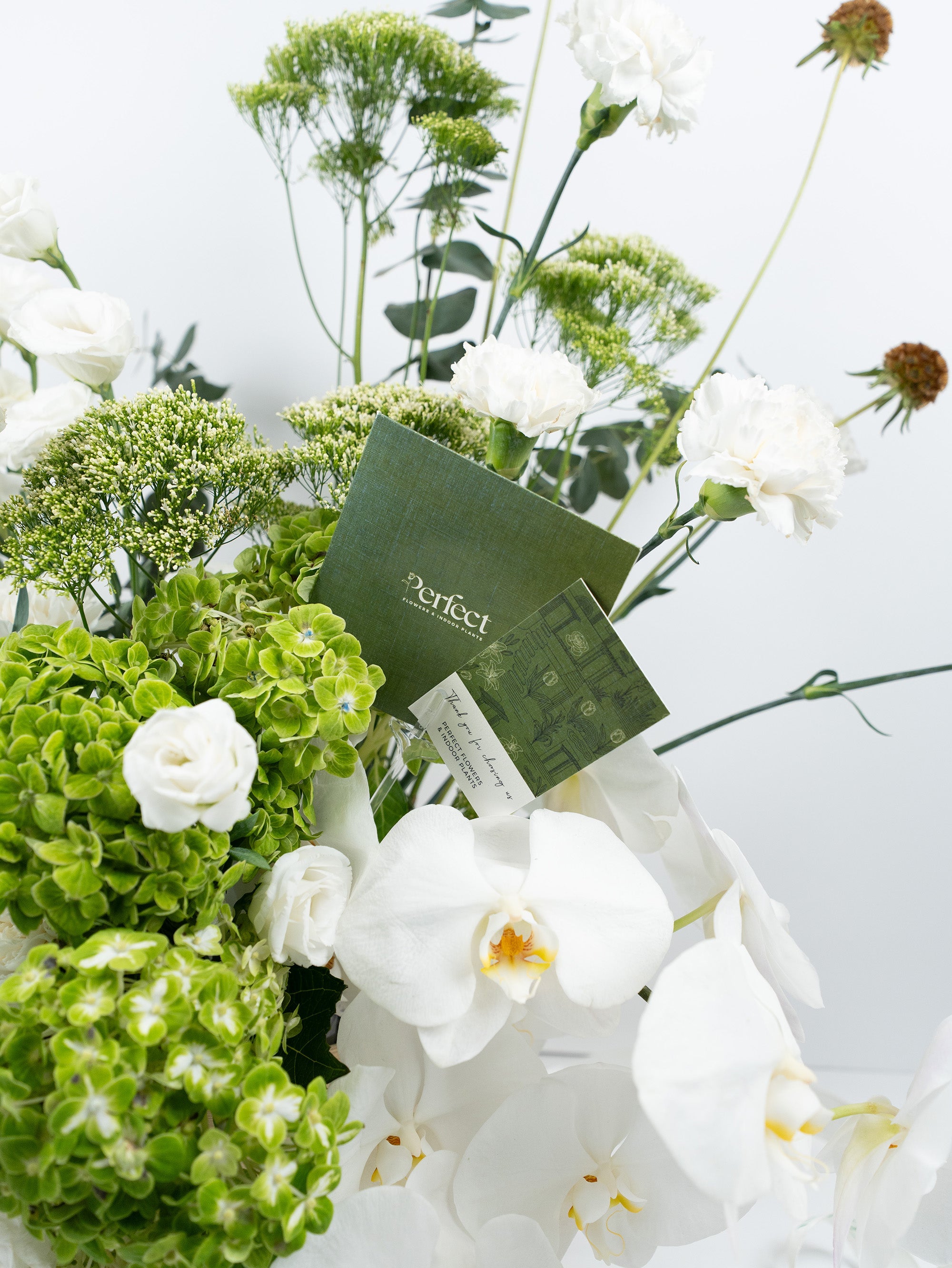 Ramadan Flower Gifts UAE | Elegant Arrangements & Same-Day Delivery