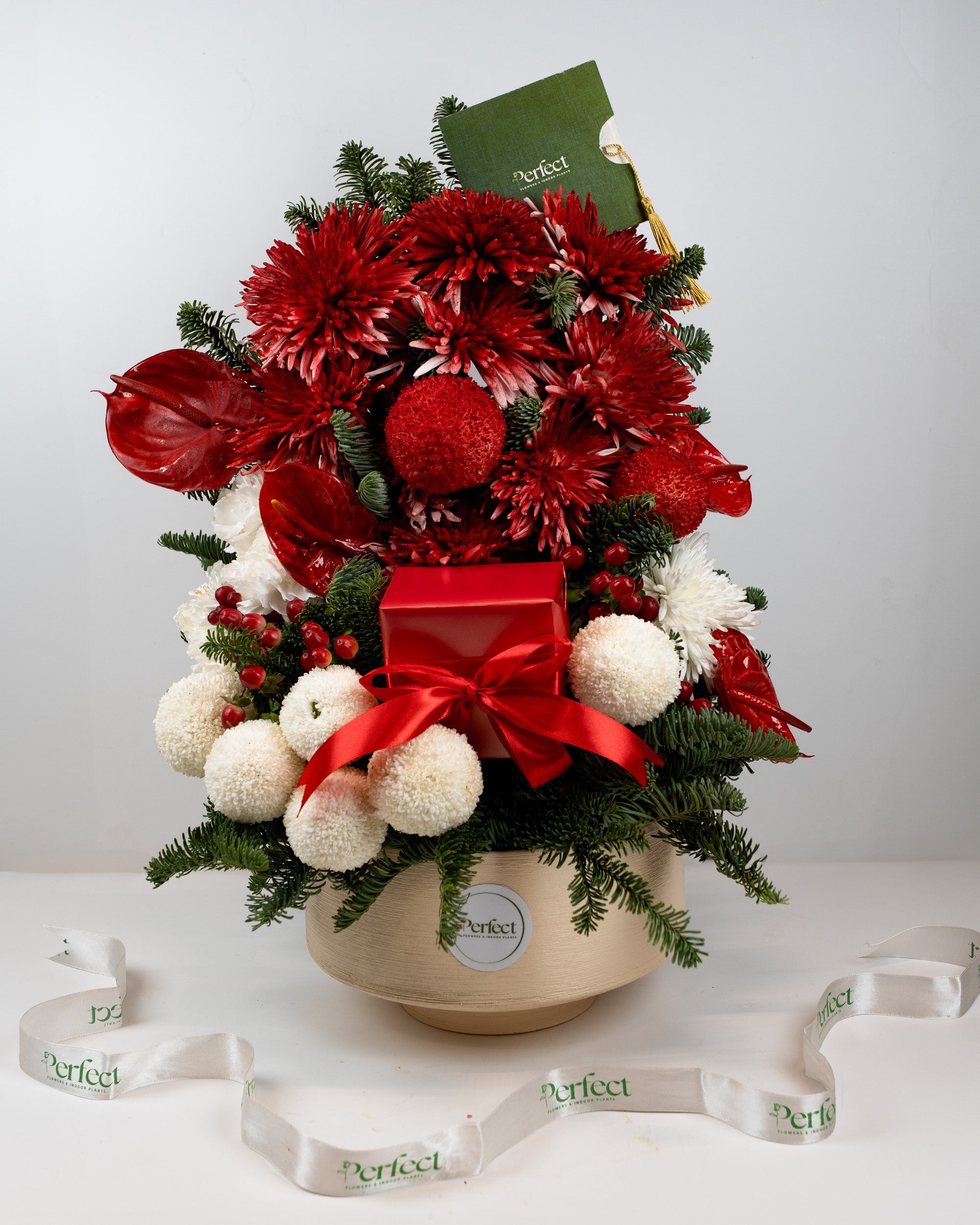 New Year Flowers in Dubai | Elegant Arrangements & Same-Day Delivery