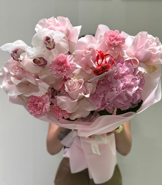 Rosechelle Bouquet